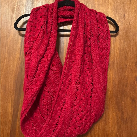 Red Infinity Scarf - Picture 1 of 3